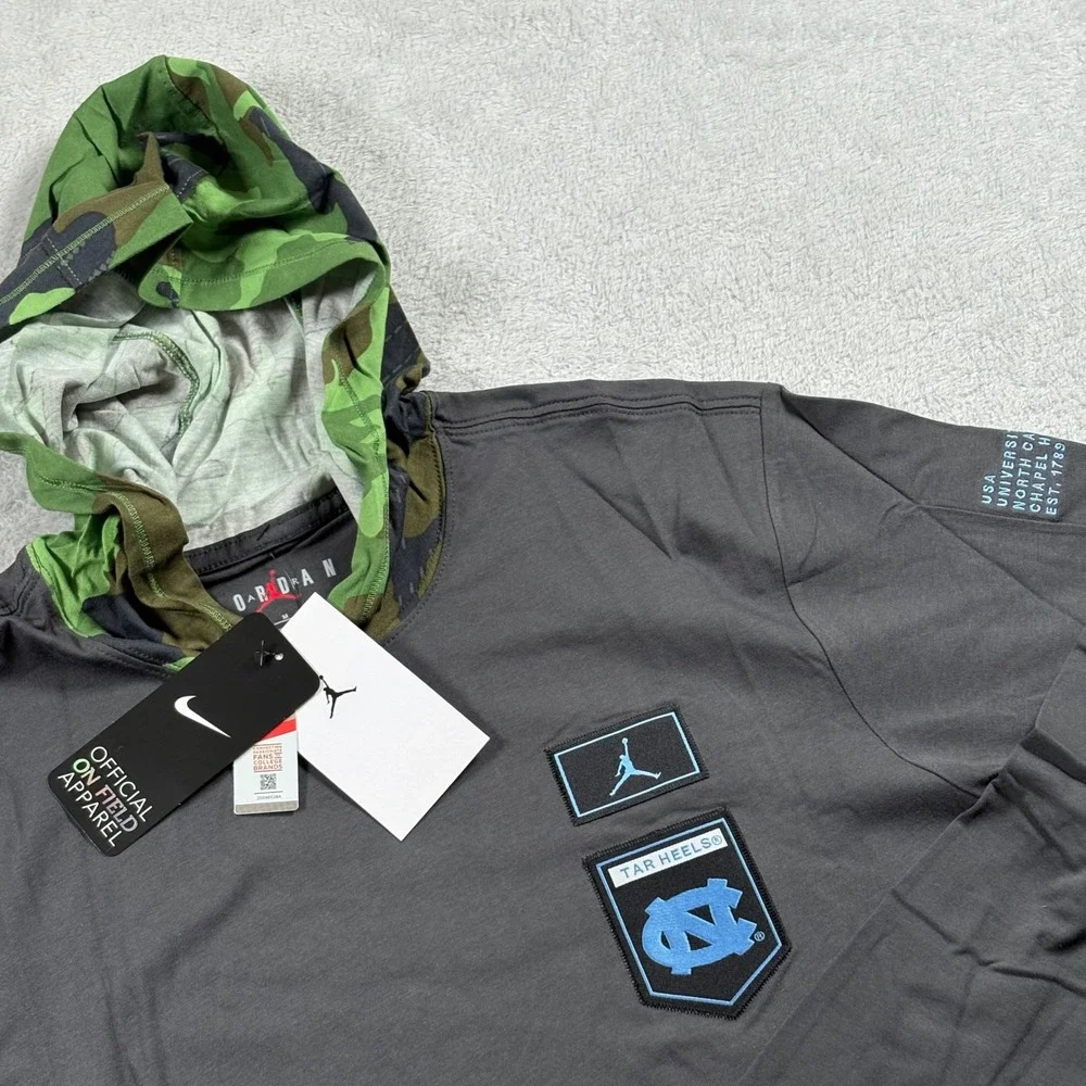 North Carolina Tar Heels Jordan Brand Military Long Sleeve Hoodie T-Shirt Medium